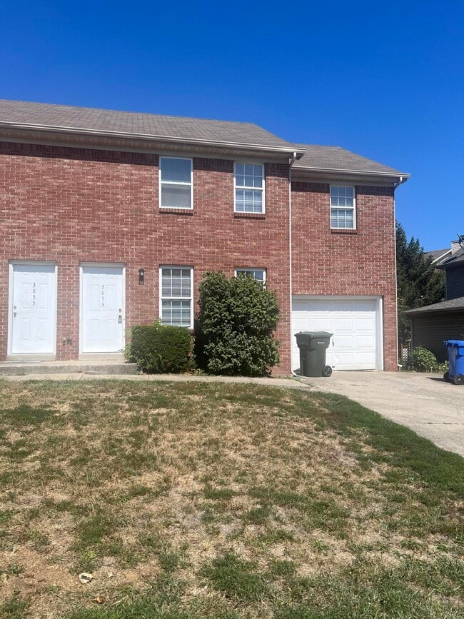 Building Photo - 3853 Sugar Creek Dr