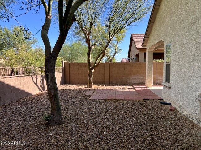 Building Photo - 2381 N Monticello Dr