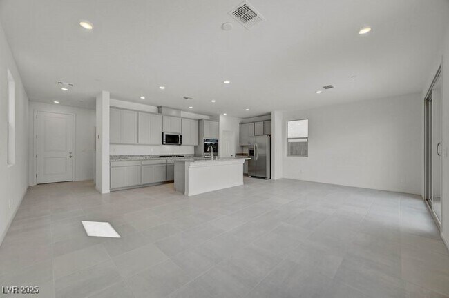 Building Photo - 1550 Rock Kestrel St
