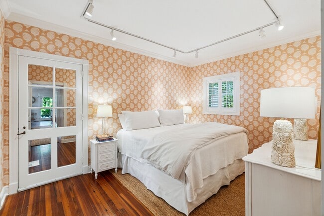 Building Photo - 151 S County Rd