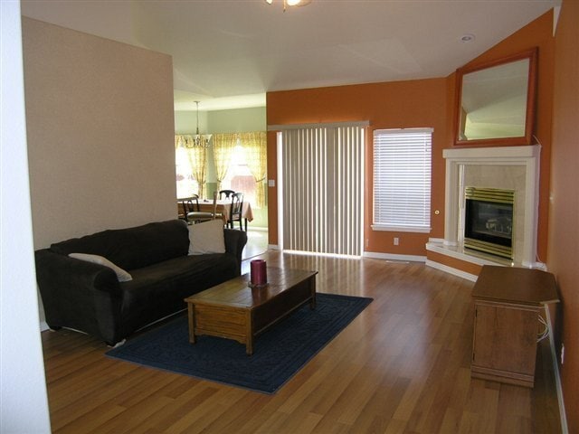 Building Photo - Beautiful home in Columbia Village