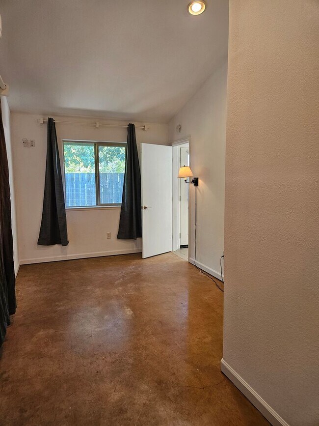 Building Photo - 4317 Raymonde Way