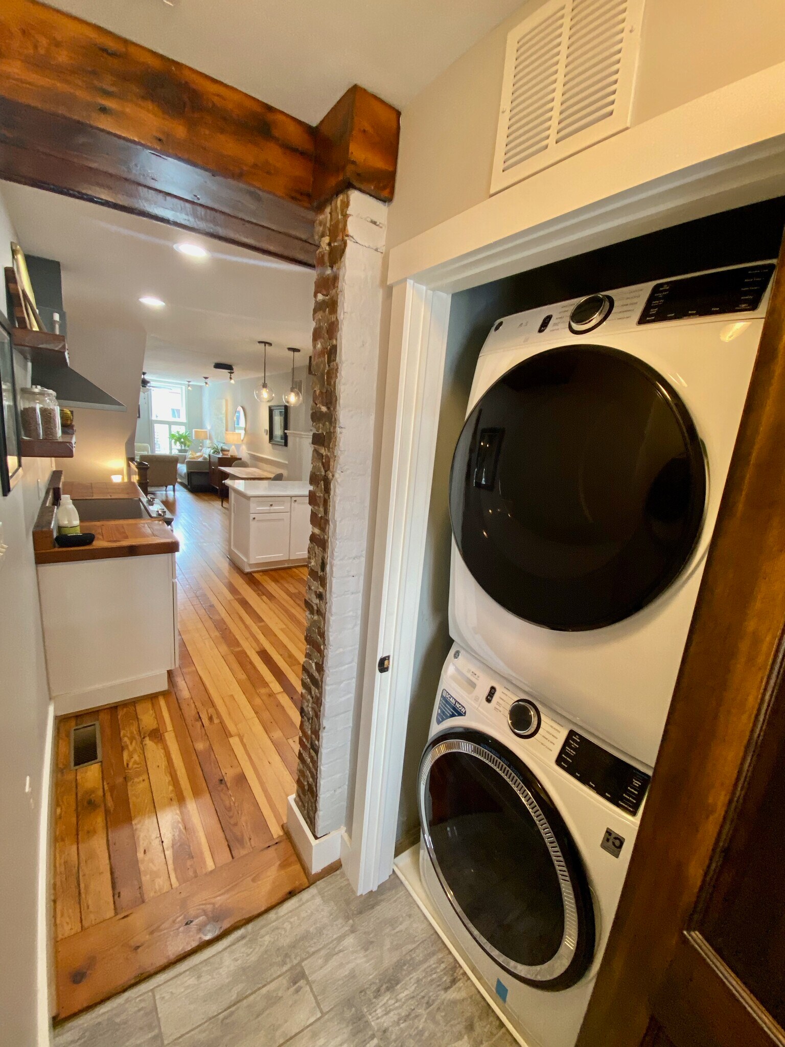 Main Level Laundry - 1406 Andre St