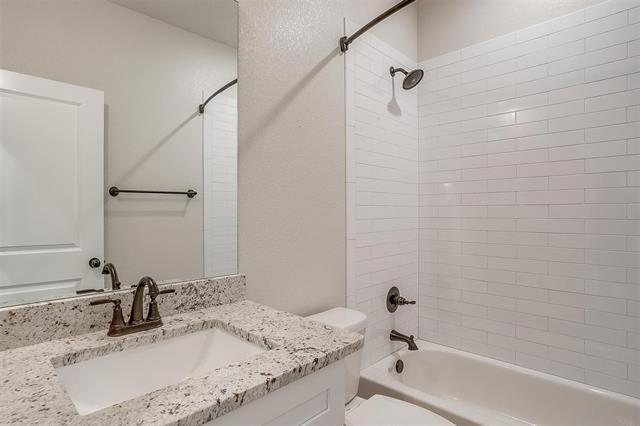 Building Photo - 620 Adeline Dr