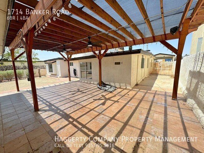 Building Photo - 1714 Banker Rd