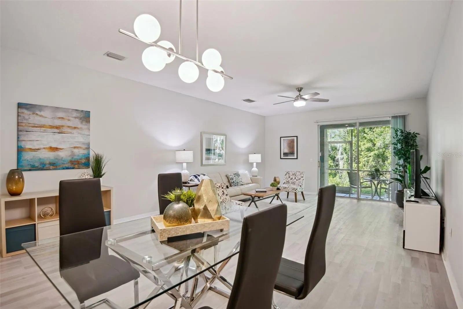Dining area - 18108 Nassau Point Dr