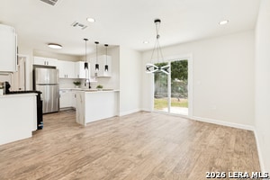 Building Photo - 504 Willow Dr