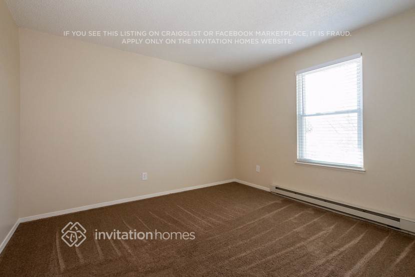 Building Photo - 964 S Uravan St