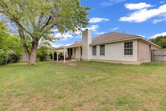 Building Photo - 1807 Timber Ridge Dr