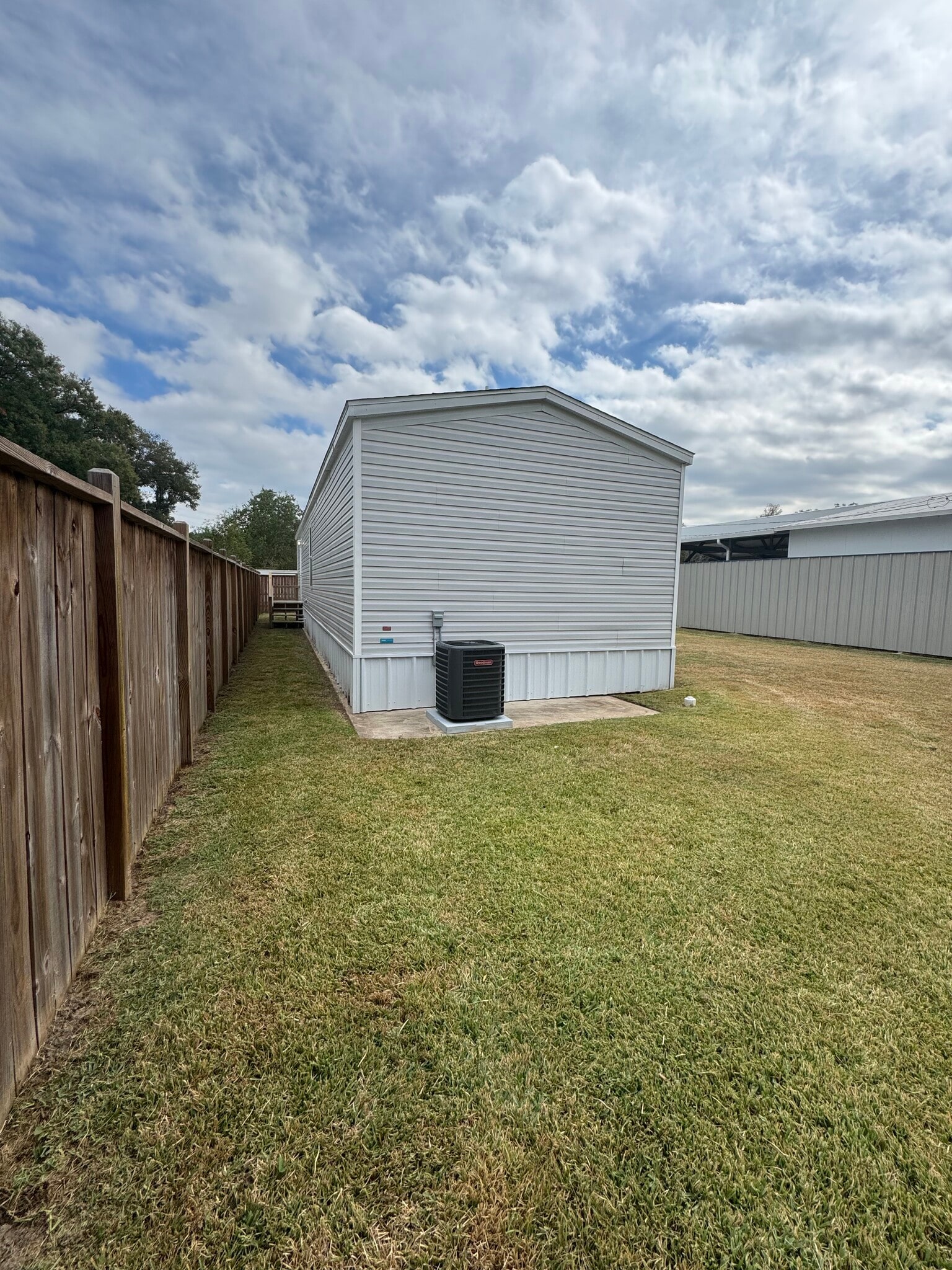 Back - 5695 Indian Trl