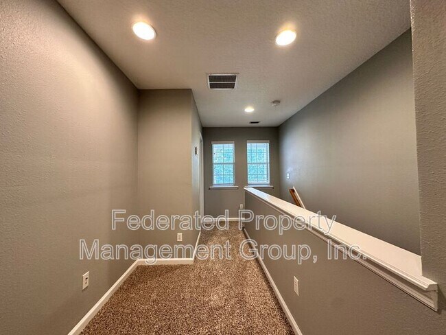 Building Photo - 3730 Creswick Cir