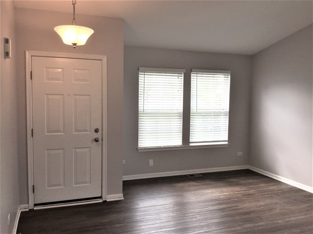 Building Photo - 2631 Fairfax Ln