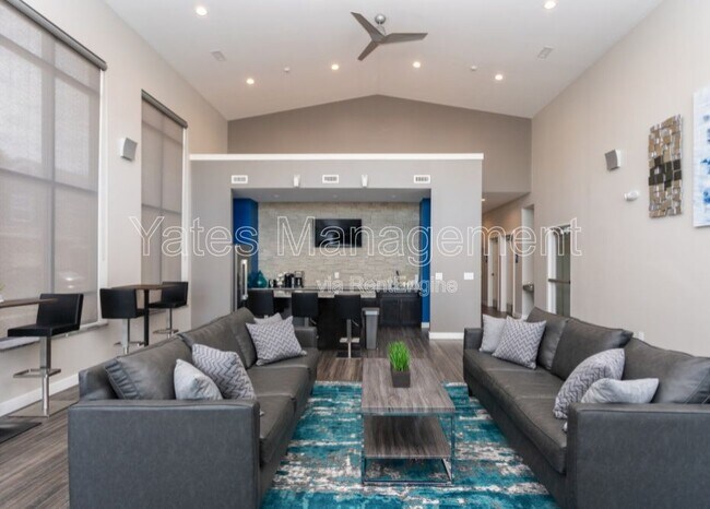 Building Photo - 115 Valor Dr