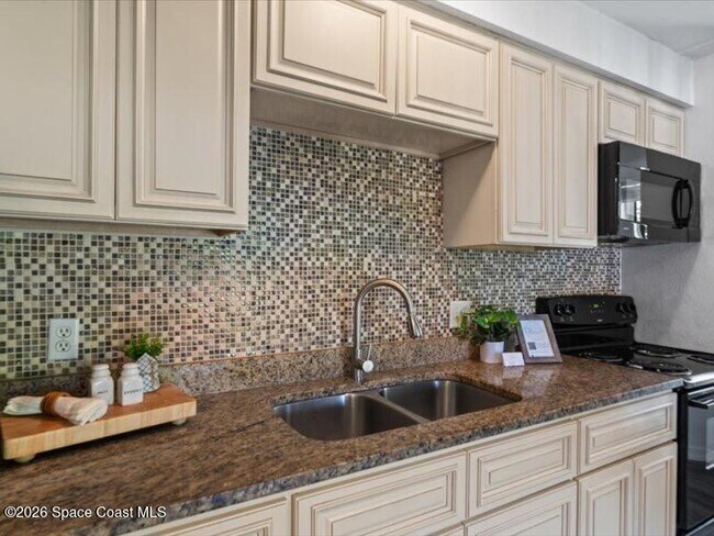 Building Photo - 3614 Overlook Dr