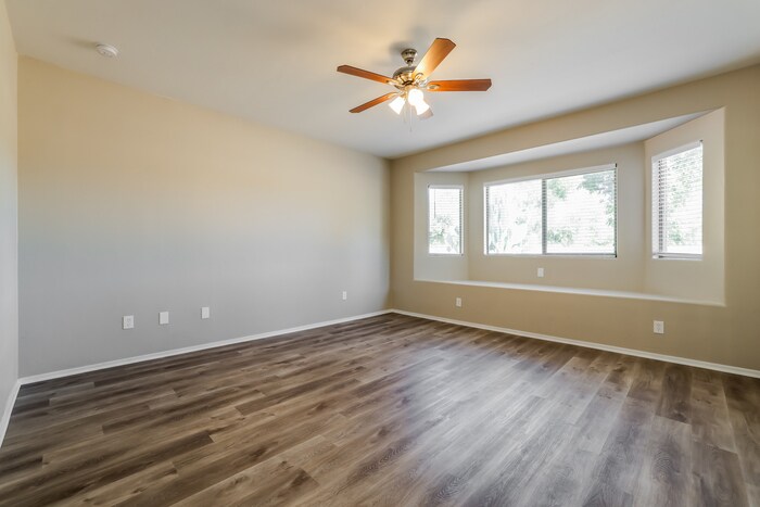 Building Photo - 124 N Hayfield Draw Ln