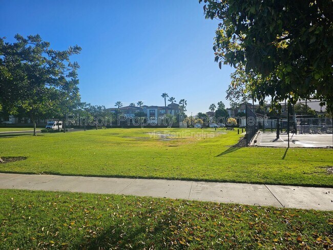 Building Photo - 209 Westpark Ct