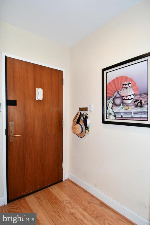 Building Photo - 1435 4th St SW