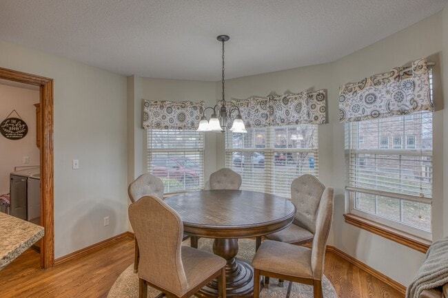 Building Photo - Highly desirable home in Briarbrook