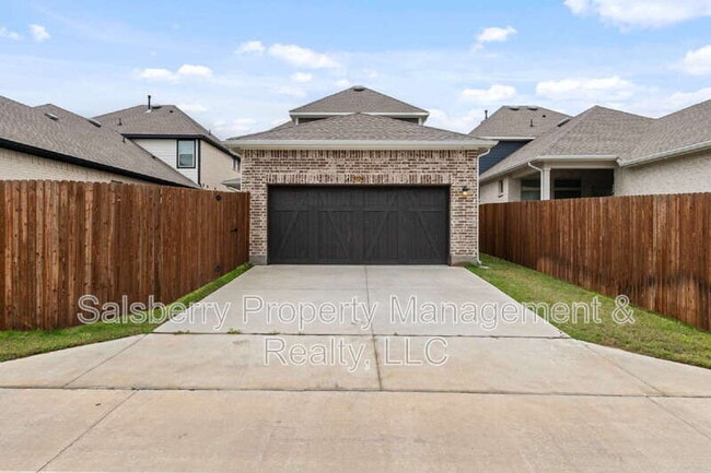 Building Photo - 9324 Trammel Davis Rd