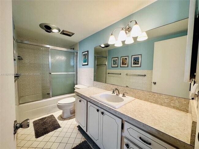 Building Photo - 1401 S Ocean Dr