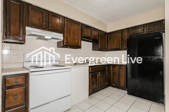 Building Photo - 4431 Greenmeadow Ct