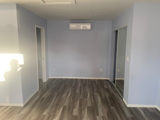 Building Photo - 2754 Foreman Ave