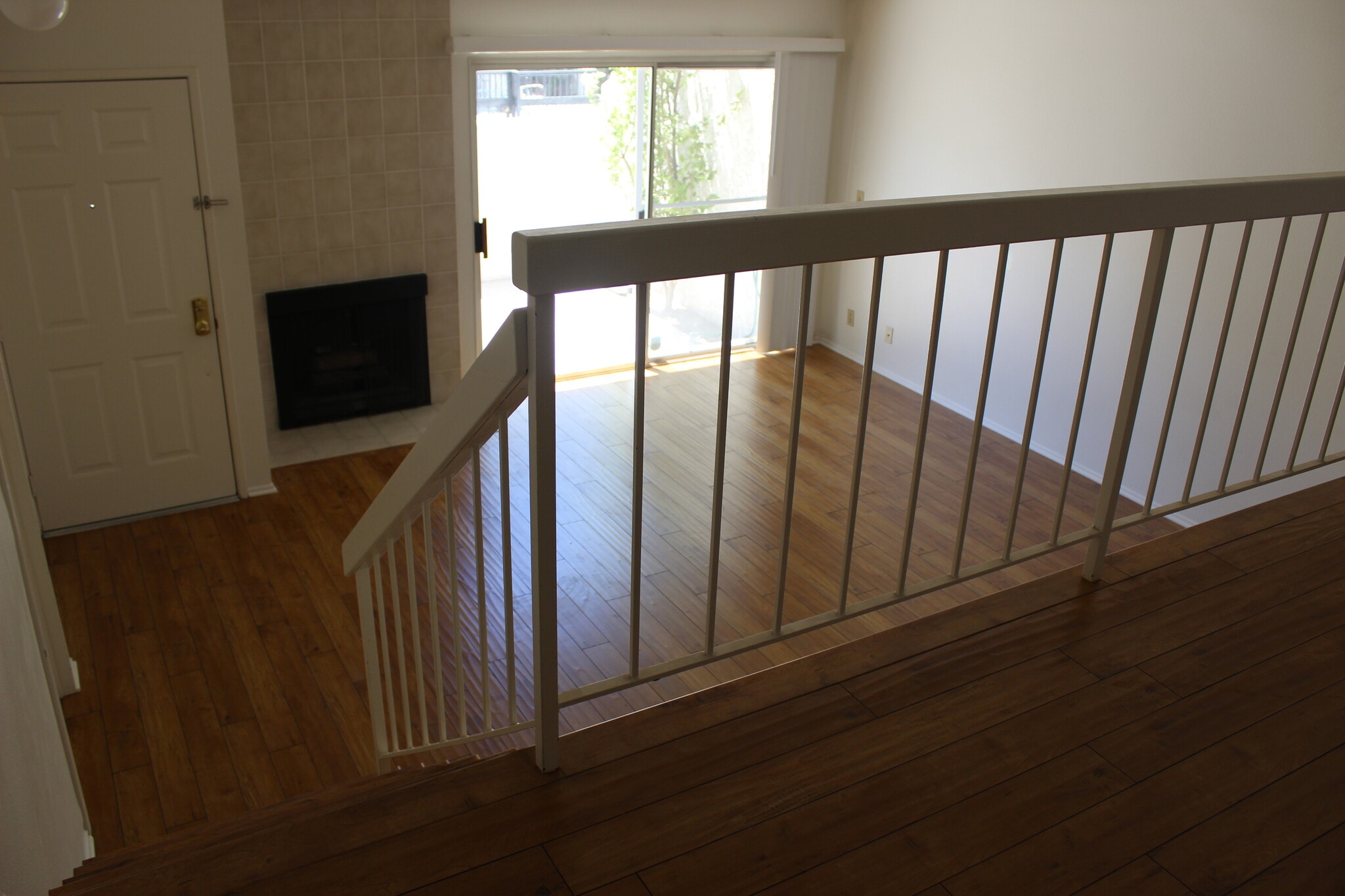 Living Room - 18340 Collins St