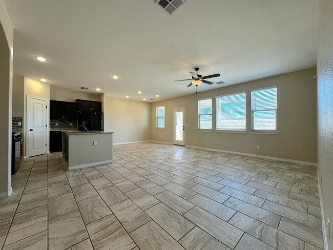 Building Photo - Northeast El Paso 4 Bed Refrig A/C!