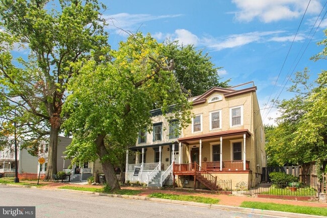 Primary Photo - 2217 14th St SE