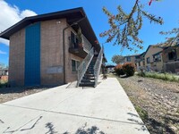 Building Photo - <b>Fully Updated One Bedroom Upstairs Reno...