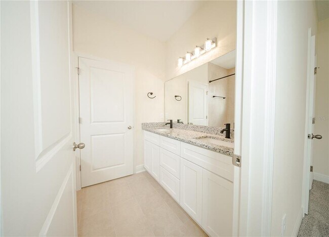 Building Photo - 1447 Kissimmee Dr