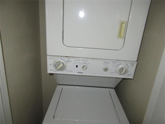 Building Photo - 7522 Holly Hill Dr