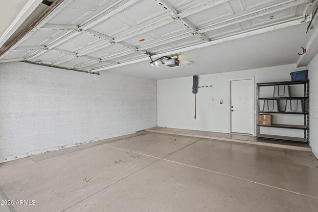 Building Photo - 1920 E Maryland Ave