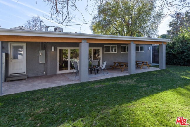 Building Photo - 13451 Friar St