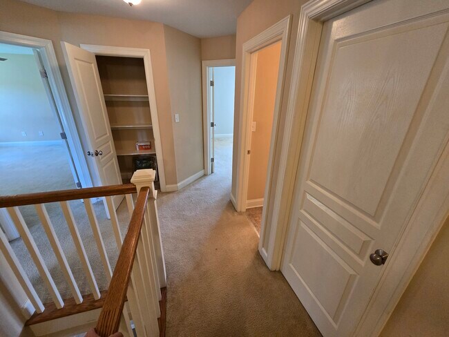 Building Photo - 47 Kentucky Derby Ln