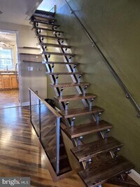 Building Photo - 2417 S Opal St