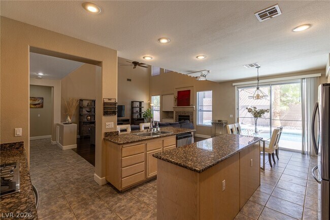 Building Photo - 3838 Erva St