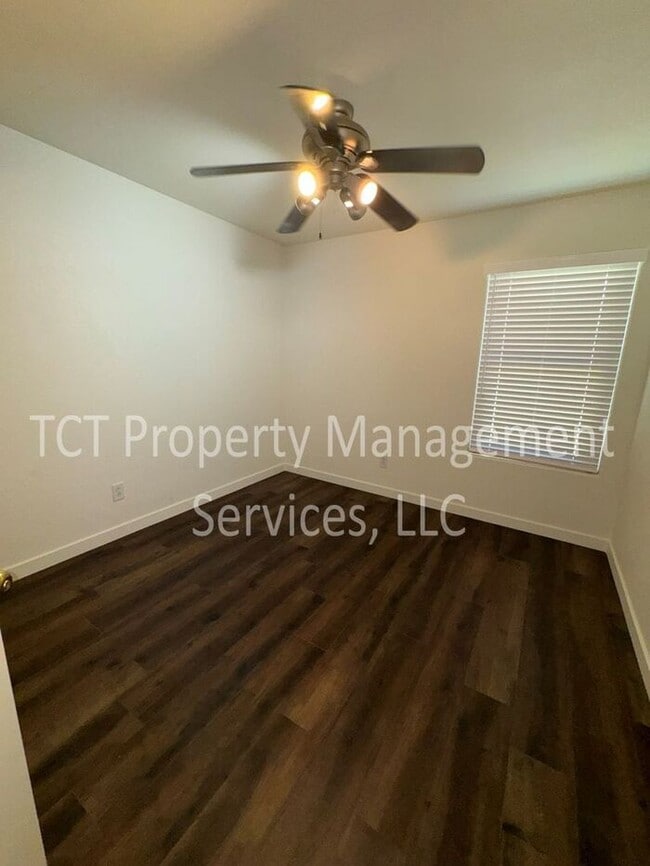 Building Photo - Well Maintained Home in Mesquite Canyon