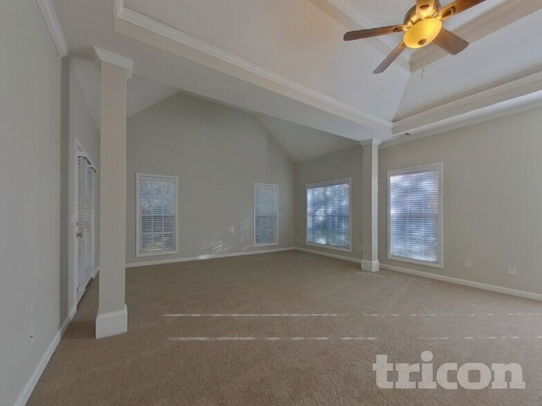 Building Photo - 3050 Lost Cabin Pl