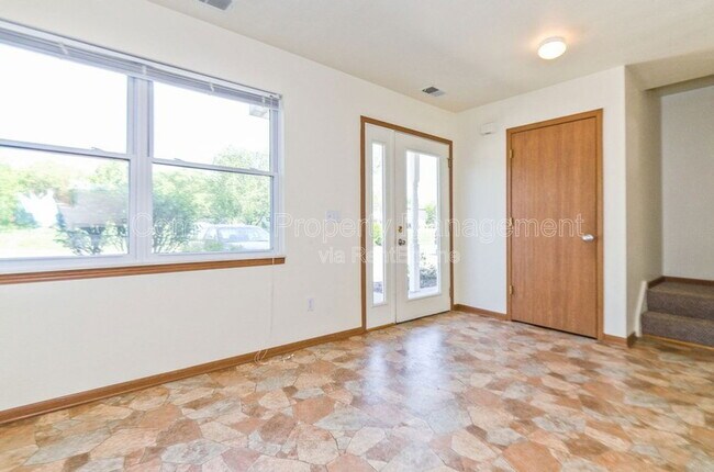 Building Photo - 10939 64th Ave