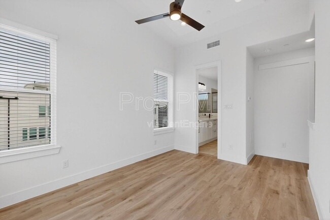 Building Photo - 2226 Shea Rd