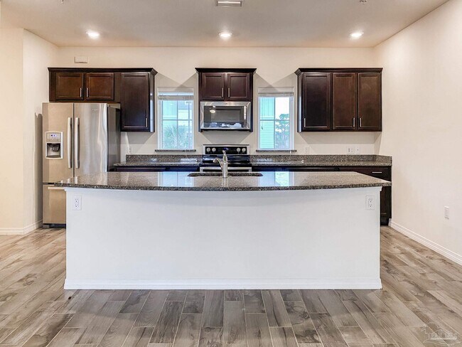 Building Photo - 14545 Salt Meadow Dr