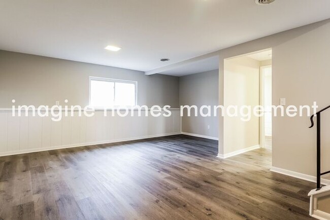 Building Photo - 5441 Cornell Ave