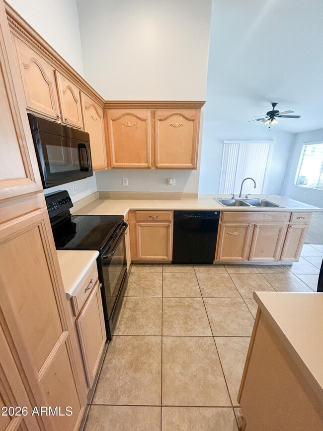 Building Photo - 25645 W Dunlap Rd