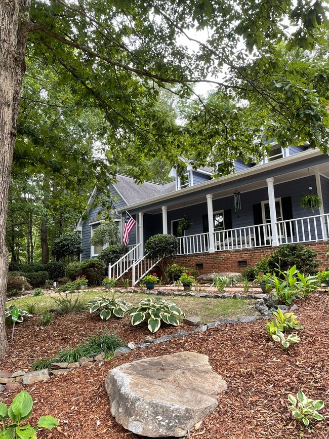 Building Photo - 287 Anne St