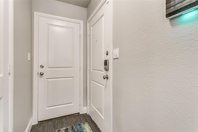 Building Photo - 3917 Huntington Dr