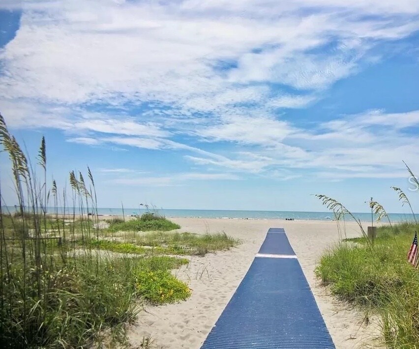 Access to Beach - 350 Taylor Ave