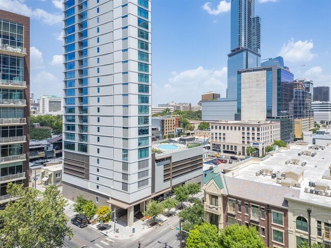 Building Photo - 501 West Ave