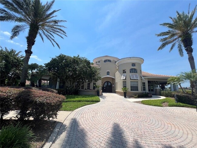 Building Photo - 7320 Westpointe Blvd