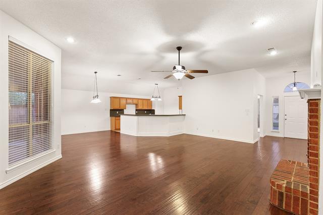Building Photo - 280 Beech Dr
